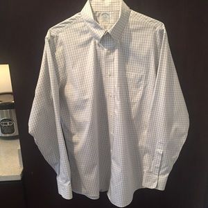 Brooks Brothers: Men’s Button Down